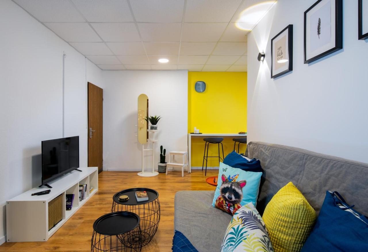 Colorful Apartment Near The Beach Tel Aviv Bagian luar foto